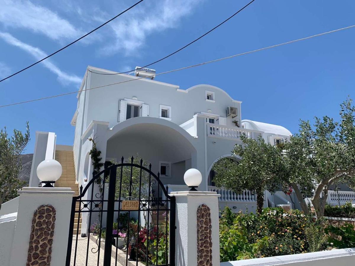 Veldi Art - Kamari Beach Apartment Fira  Luaran gambar