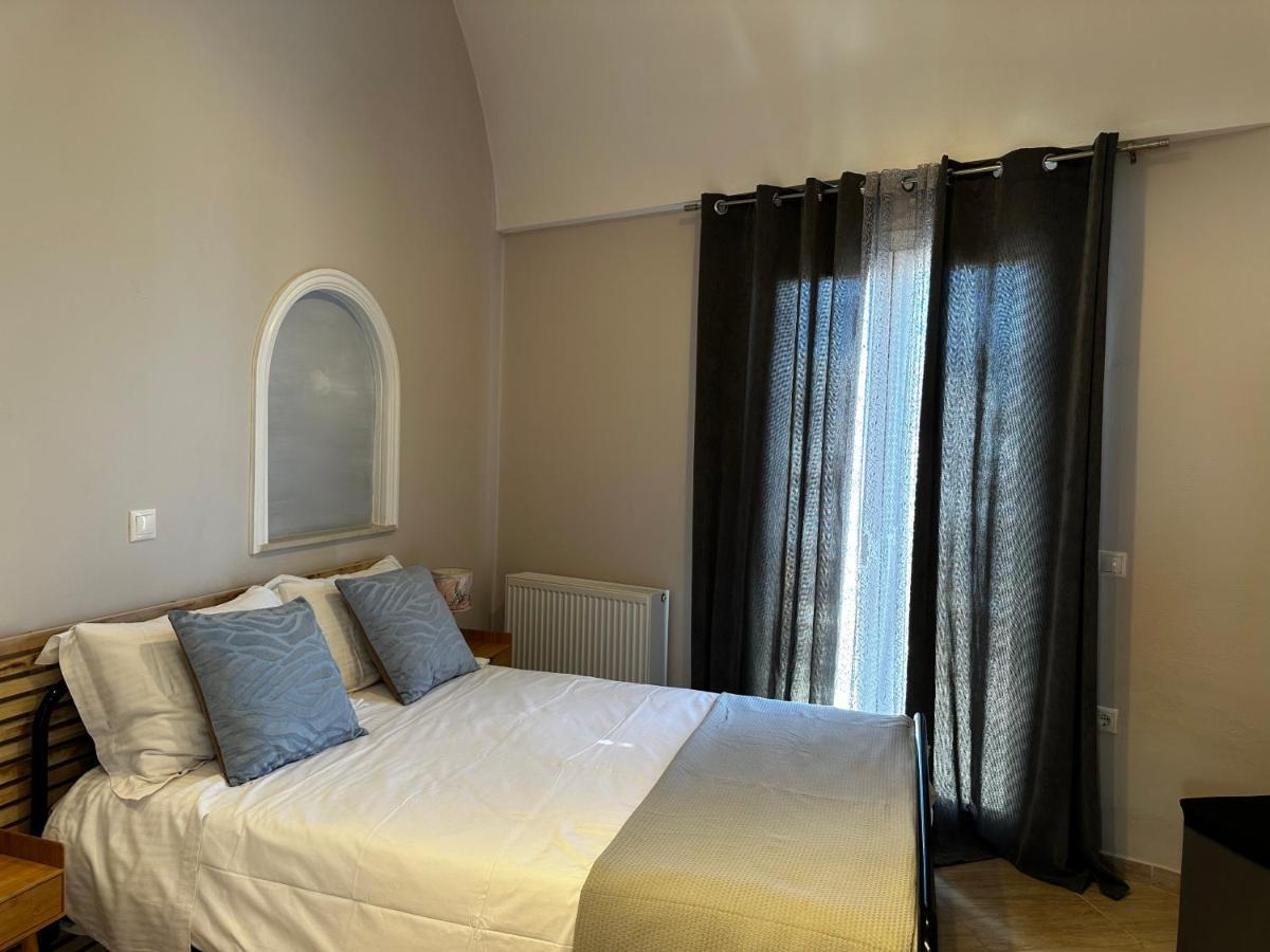 Veldi Art - Kamari Beach Apartment Fira  Luaran gambar